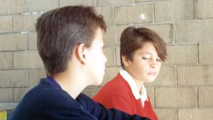 Juego de niños's poster
