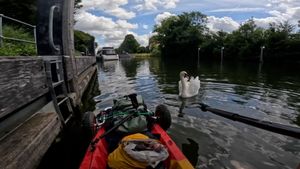 Source to Sea down the River Thames WITHOUT Leaving it (Part 6)'s poster