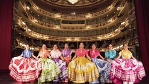 El Grito: Lila Downs at the Macedonio Alcalá Theater, with the Alejandro Díaz Orchestra and the Costumbrista Dance Company's poster