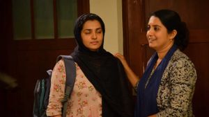 Varthamanam's poster