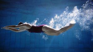 Die Schwimmerin's poster