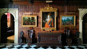 Hatfield House: A Royal Residence's poster
