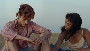 Bones and All's poster