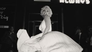 Blonde's poster