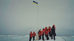 Antarctica: War Diaries's poster
