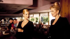 Romy and Michele's High School Reunion's poster