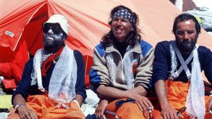 Everest 78, or the French on top of the world's poster