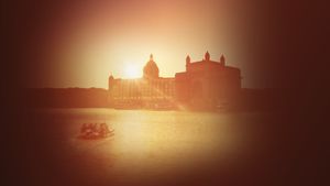 Hotel Mumbai's poster