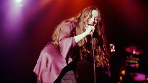 Alanis Morissette: Jagged Little Pill - Live's poster