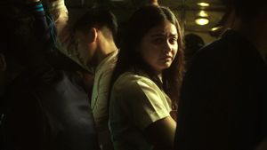 The Woman and the Gun's poster
