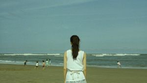 One Million Yen Girl's poster