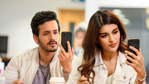 Mr. Majnu's poster