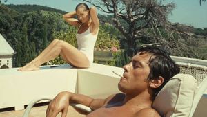 The Swimming Pool's poster