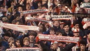 Feyenoord - tussen kade en Kuip's poster