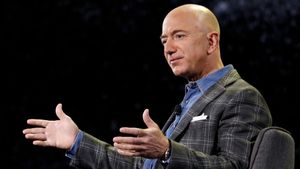 Tech Billionaires: Jeff Bezos's poster