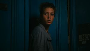 Blue Is the Warmest Colour's poster