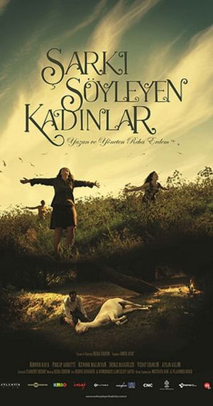 Sarki Söyleyen Kadinlar's poster