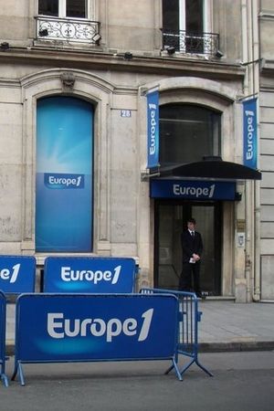 Le 26bis - Europe 1's poster