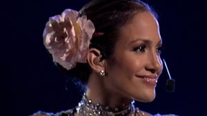Jennifer Lopez: Let's Get Loud's poster