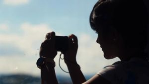 Life Ahead of Her's poster