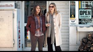 Mistress America's poster