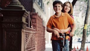Little Manhattan's poster