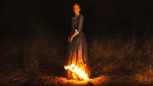 Portrait of a Lady on Fire's poster