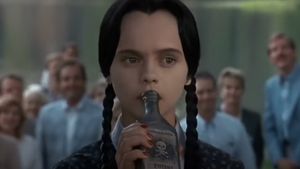 Addams Family Values's poster
