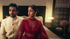 Dhoom Dhaam's poster