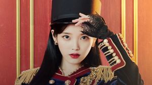 IU Concert: The Golden Hour's poster