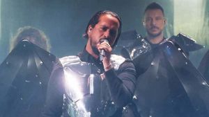 Slimane - Basique, le concert's poster