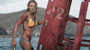 The Shallows's poster