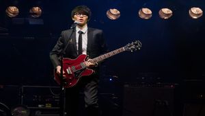 Khalil Fong 15 Live in HK 2011's poster
