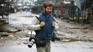 Hondros's poster