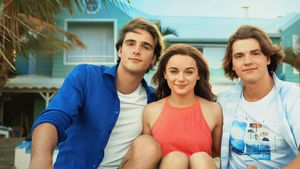 The Kissing Booth 3's poster
