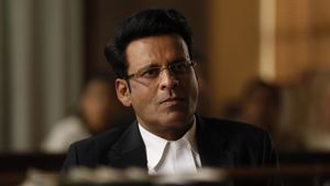 Sirf Ek Bandaa Kaafi Hai's poster