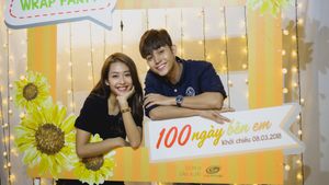 100 Days of Sunshine's poster