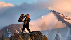 The Eagle Huntress's poster