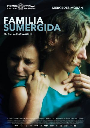 A Family Submerged's poster