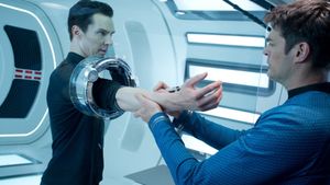 Star Trek Into Darkness's poster
