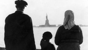 Ellis Island, une histoire du rêve Américain's poster