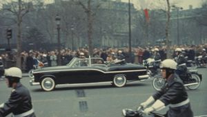 Six in Paris's poster