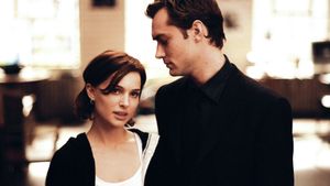 Closer's poster