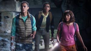 Dora and the Lost City of Gold's poster
