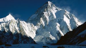 K2: Siren of the Himalayas's poster