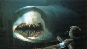 Deep Blue Sea's poster