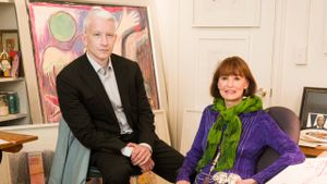Nothing Left Unsaid: Gloria Vanderbilt & Anderson Cooper's poster