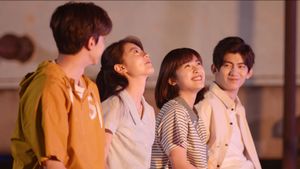 One Week Friends's poster
