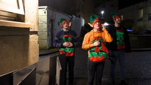 Elves's poster
