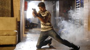 Thuppakki's poster